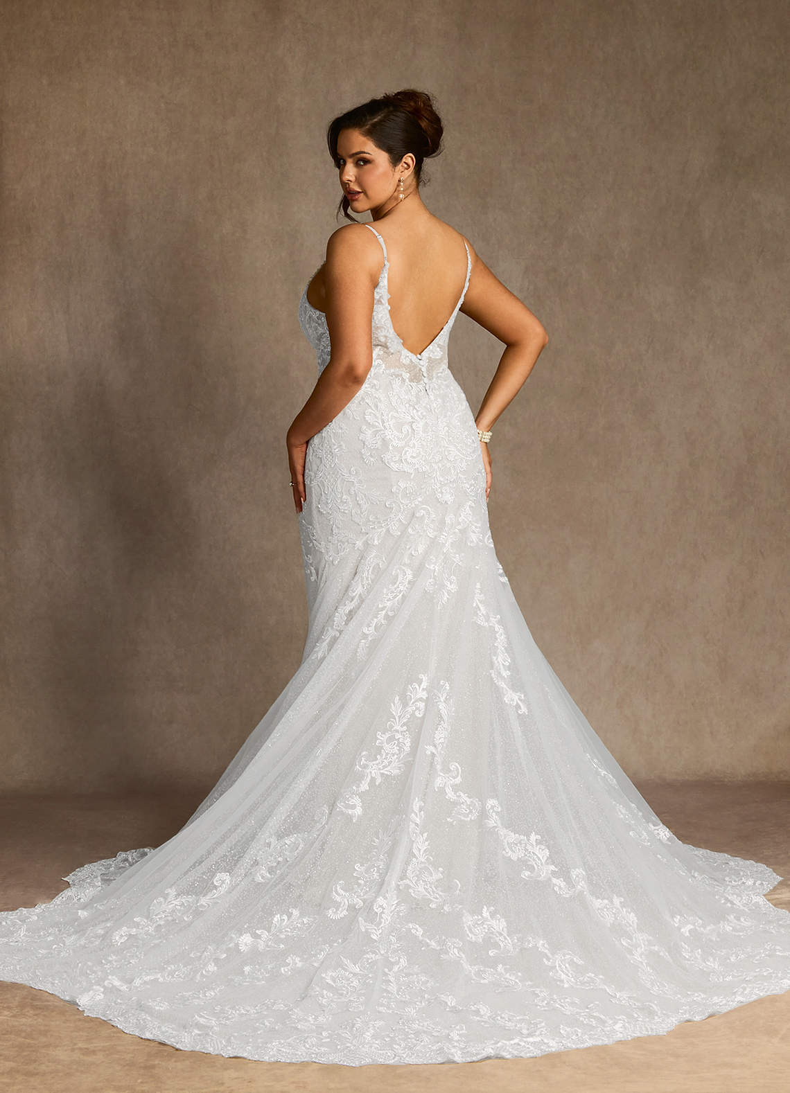 Azazie Selene Diamond White Mermaid V-Neck Lace Dress | Azazie