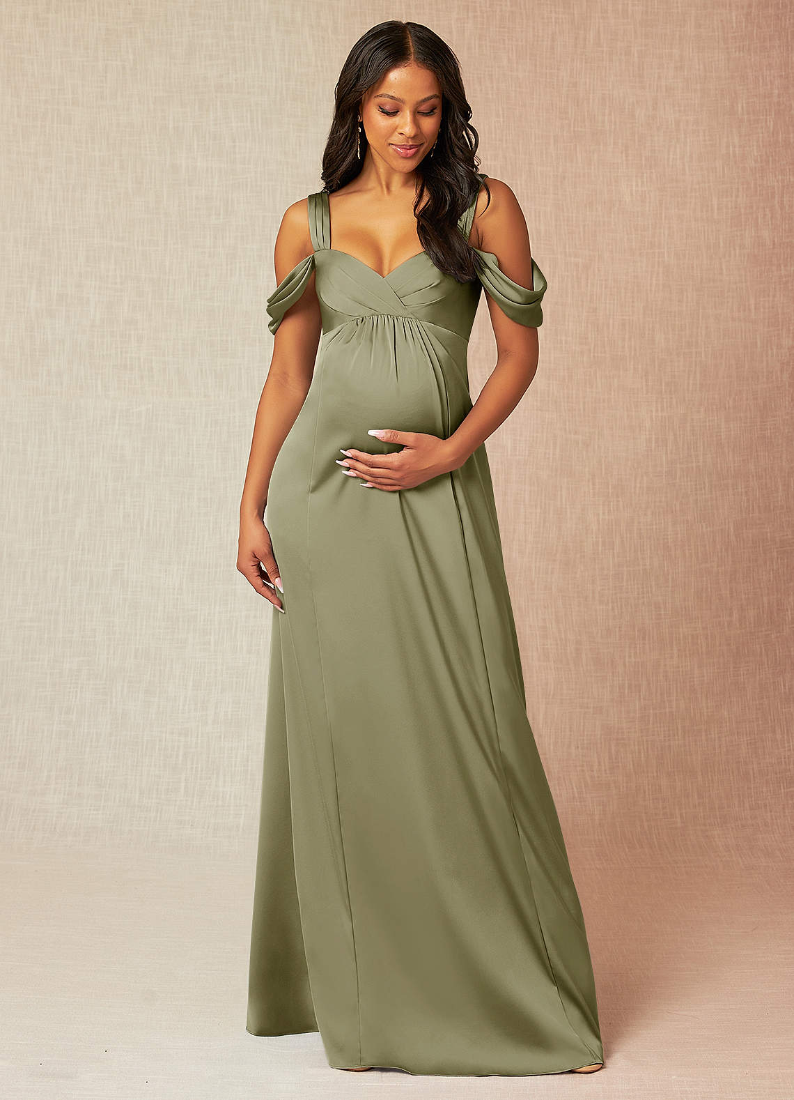 Azazie Rhea Vestidos de dama de honra para maternidade Vestir Linha A Plissado Comprimento do chão Cetim elástico image1