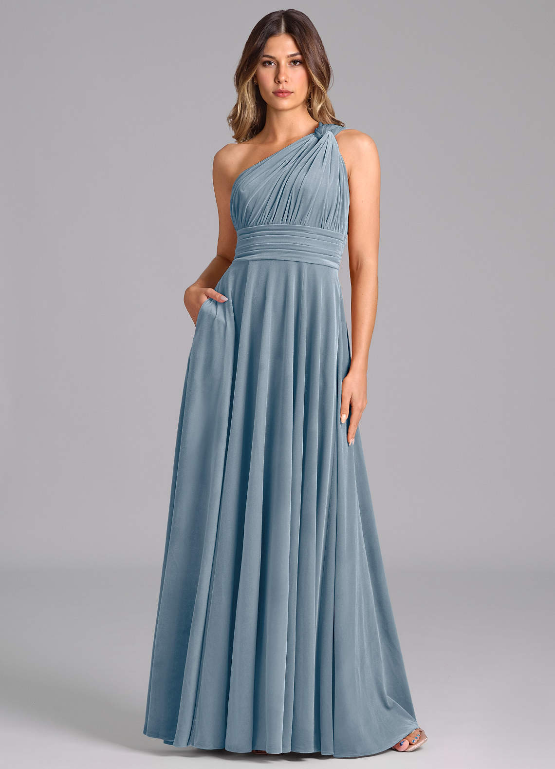 Azazie Charlize Vestidos de damas de honor Vestido de Azul Polvoriento de terciopelo de Corte en A con Hombro unilateral image1