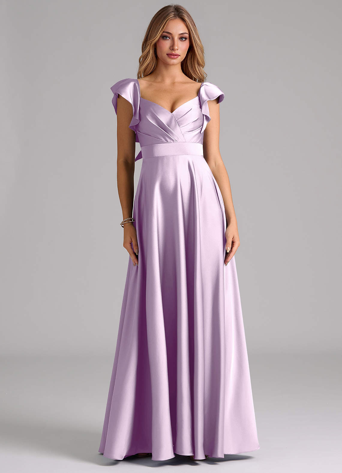 Azazie Leilani Robes de demoiselle d'honneur Robe Trapèze en Satin extensible Rayé Frostiges Flieder image2