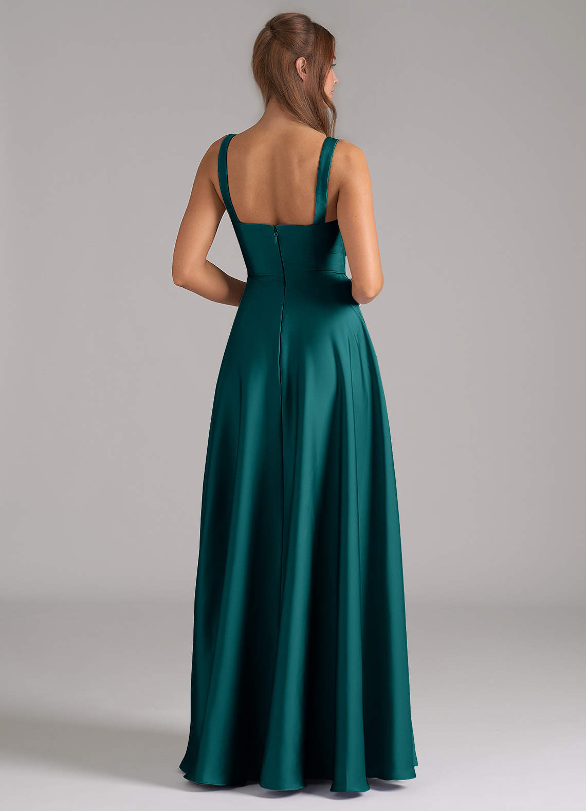 Azazie Shaude Robes de demoiselle d'honneur Robe Trapèze en Satin extensible Plissée Paon image5