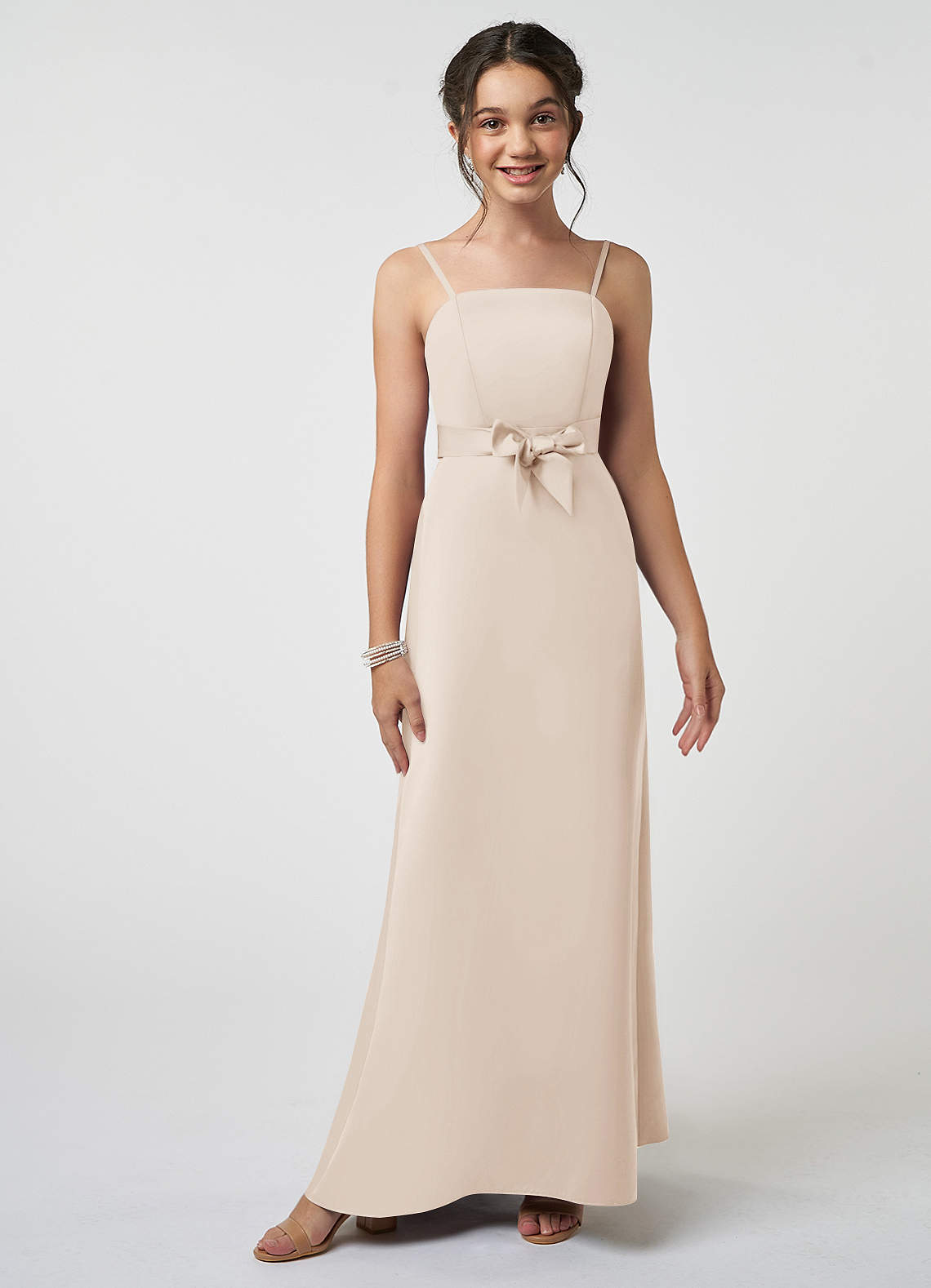 Azazie Anina Junior Robe Trapèze en Satin extensible Arc Albâtre Blanc image1