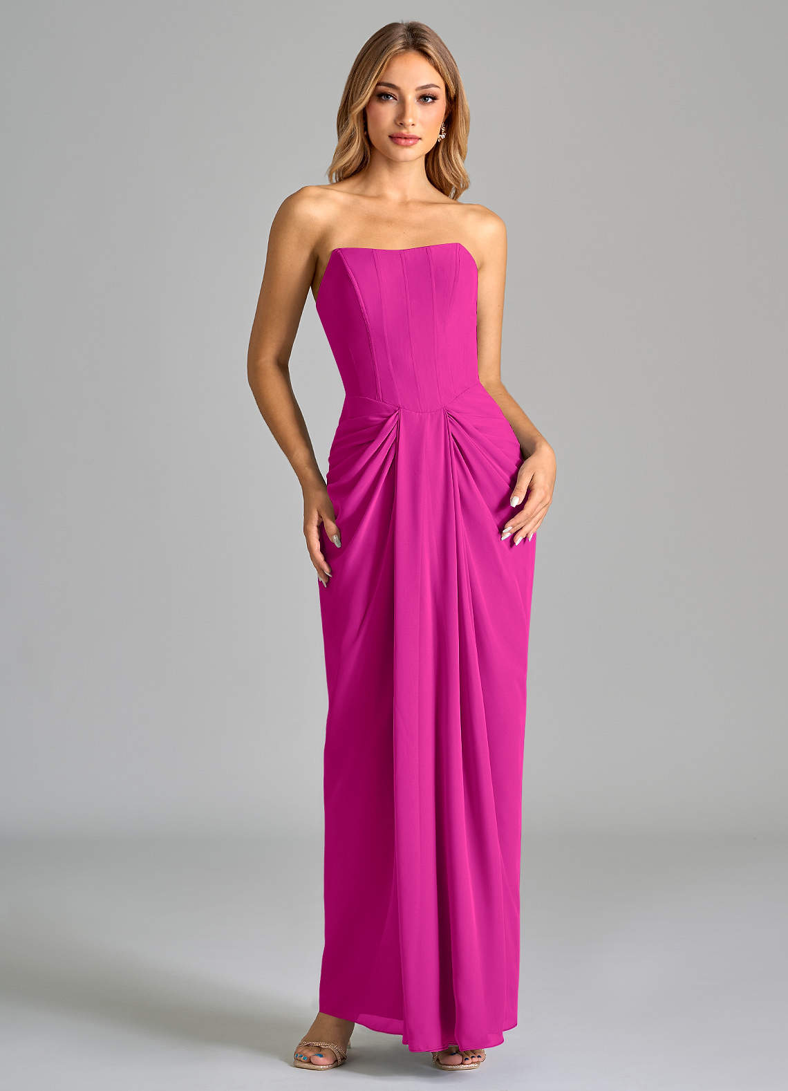 Azazie Anaïs Vestidos de damas de honor Vestido de Fucsia de Gasa de Corte Recto con Sin tirantes image1