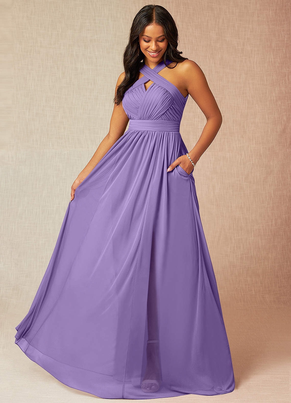 Azazie Hillian Vestidos de damas de honor Vestido de Tahití de Malla de Corte en A con Halter Plisado image1