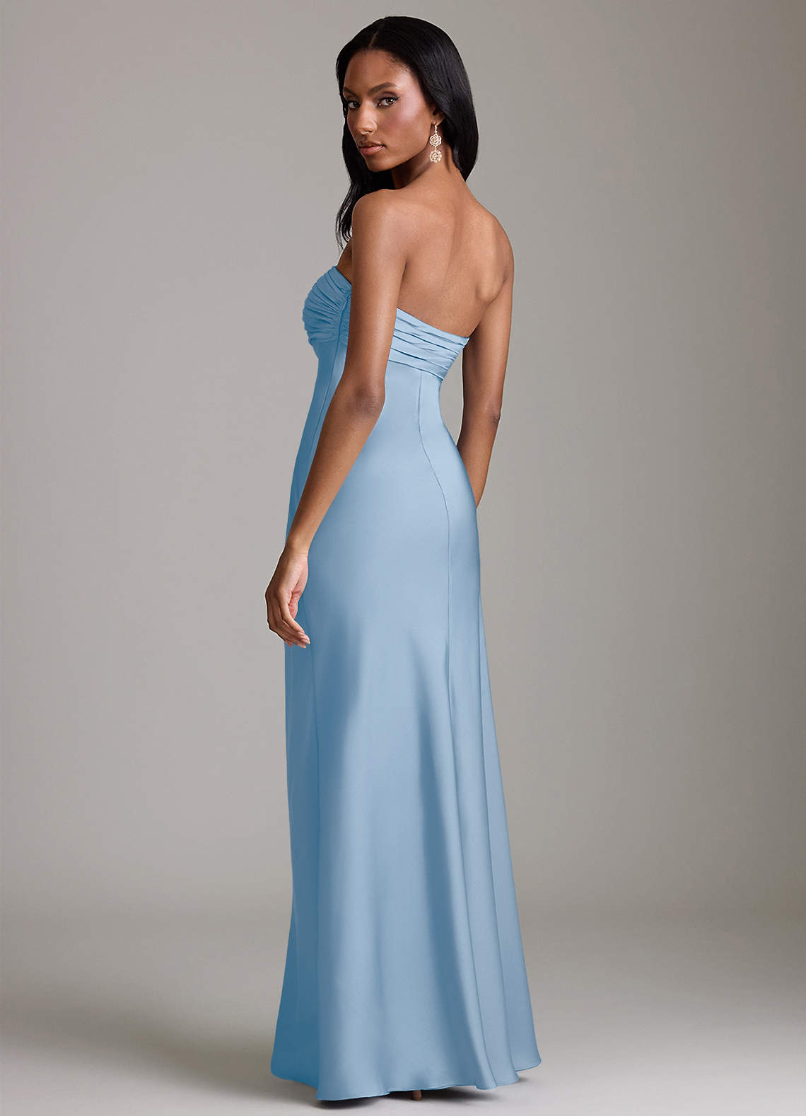 Azazie Saylor Jurken voor bruidsmeisjes Jurk van Stretch Satijn met Zeemeermin Strapless Poederblauw image4