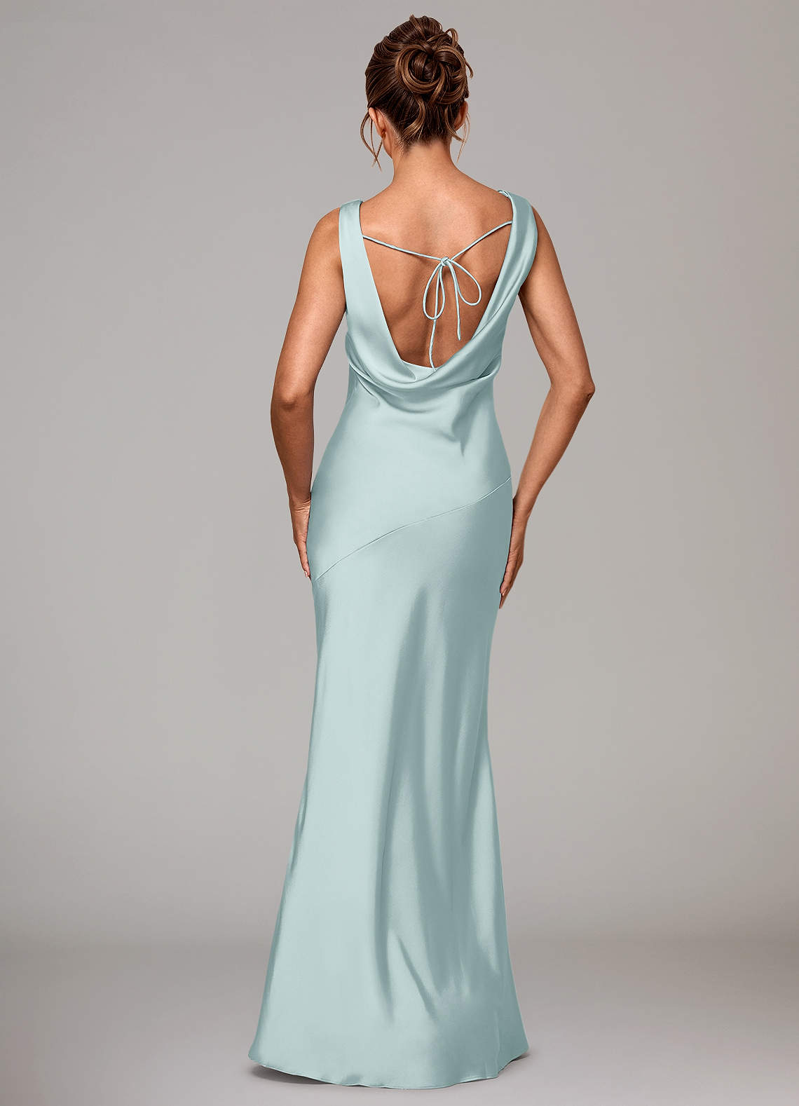 Azazie Rylina Robes de demoiselle d'honneur Robe Sirène en Satin extensible Brume image4