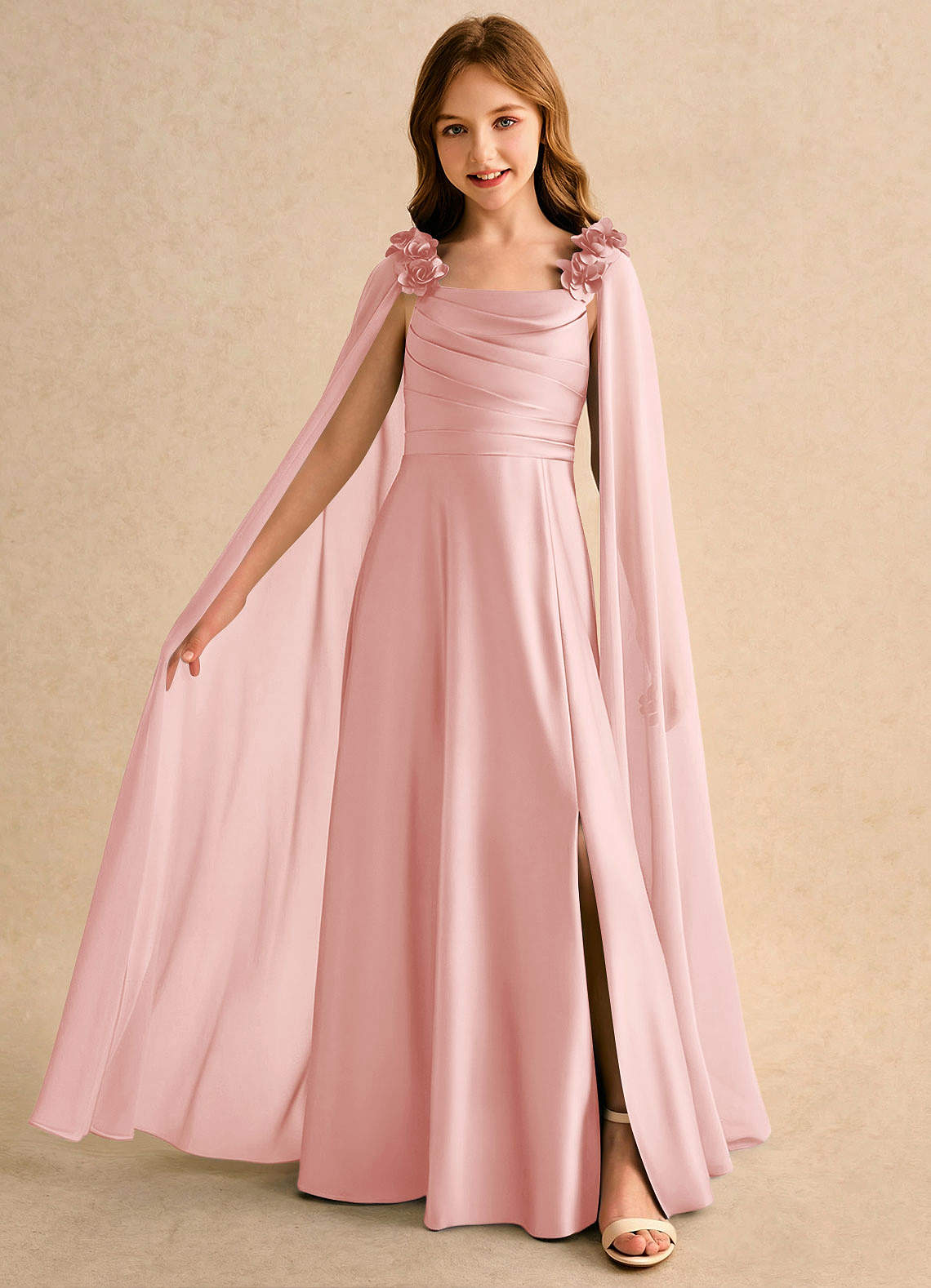 Azazie Rosita Girls Formal Robe Demoiselle D'honneur Fillette Robe Trapèze en Satin extensible Plissée Rose Poudré image2