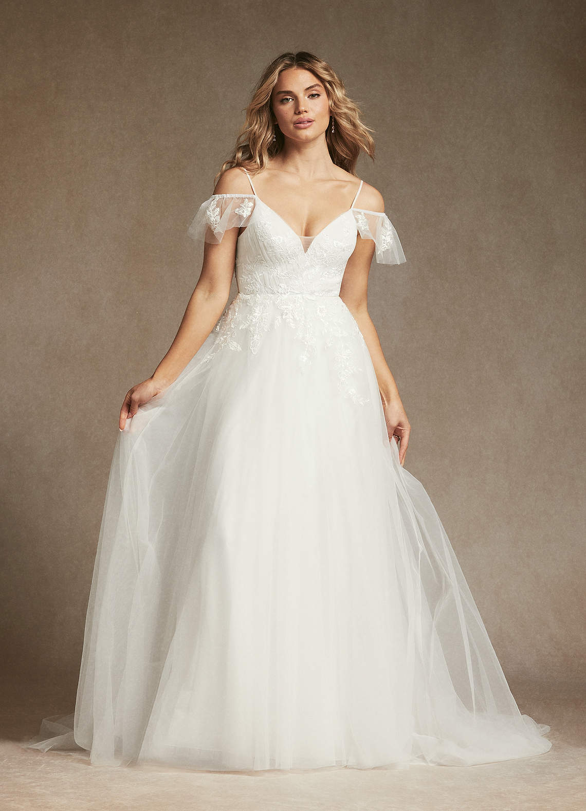 Azazie Iva Abiti da Sposa Abito A-Line in Tulle con Scollo a V e Paillettes Bianco Diamante image3