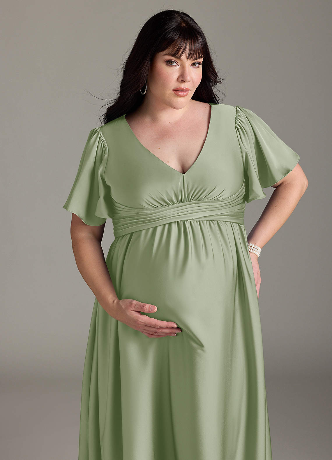 Azazie Verna vestidos de dama de honor de maternidad Vestido de Corte En A Volante Hasta el suelo Satén Elástico image14