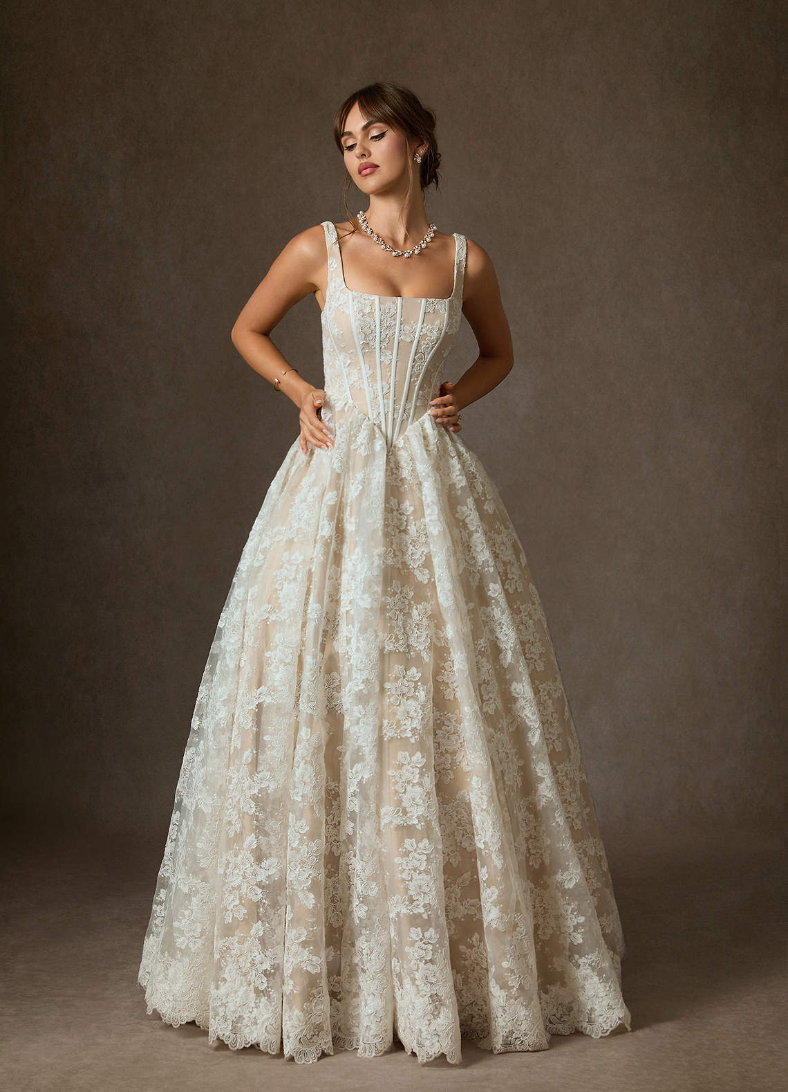 Azazie Geneva Vestidos de noiva Vestido Diamante Branco Champanhe de Renda de Vestido de baile com Decote Quadrado image5
