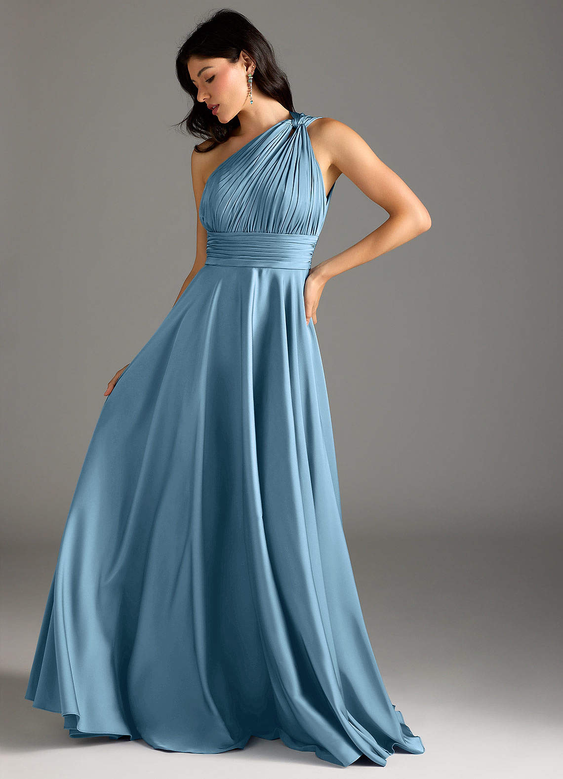 Azazie Charlize Vestidos de damas de honor Vestido de Azul Acero de Satén Elástico de Corte en A con Hombro unilateral image4