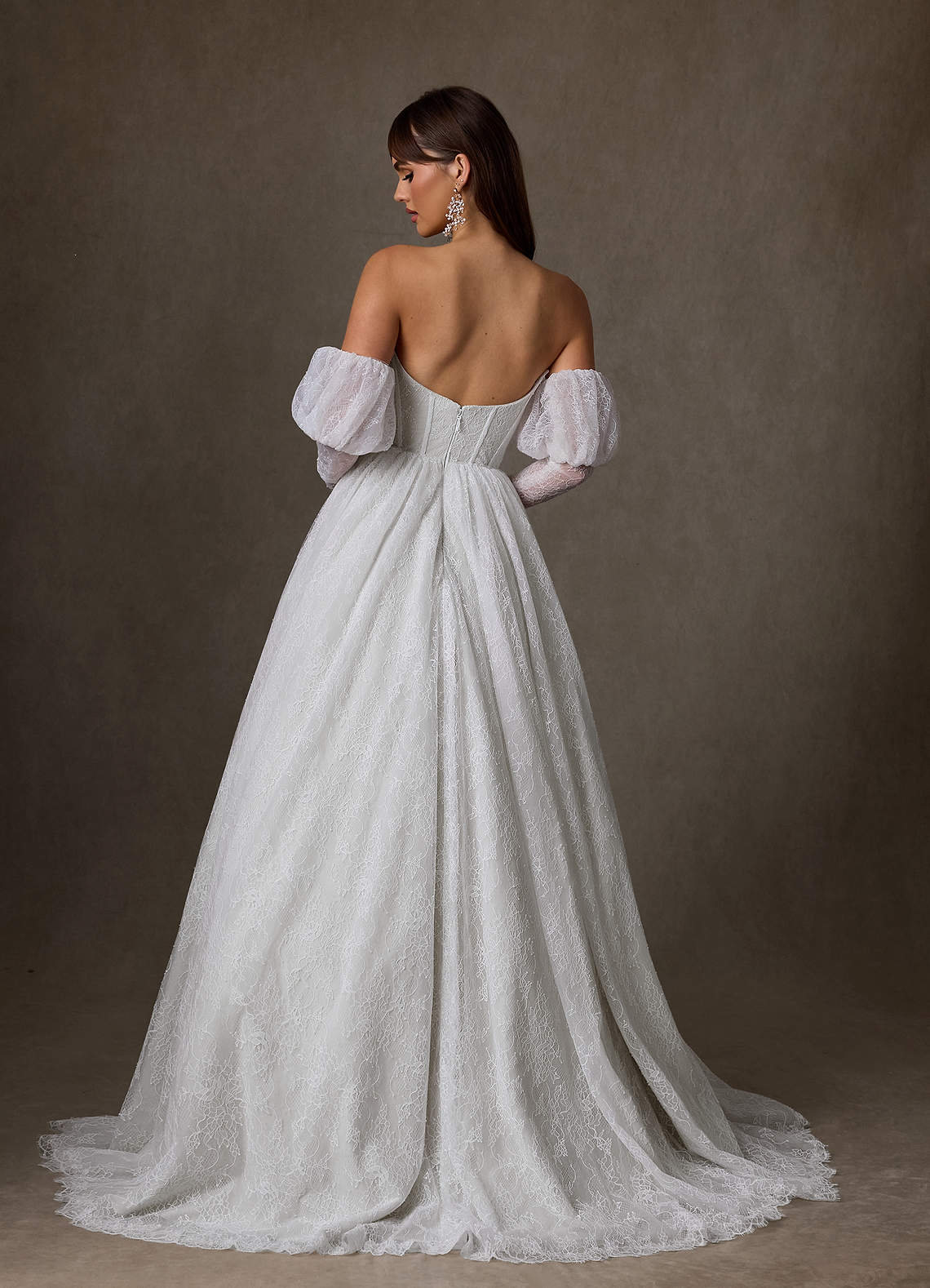 Azazie Sienna Robes de mariée Robe Trapèze en Dentelle Encolure en Forme de Cœur Blanc De Diamant image1