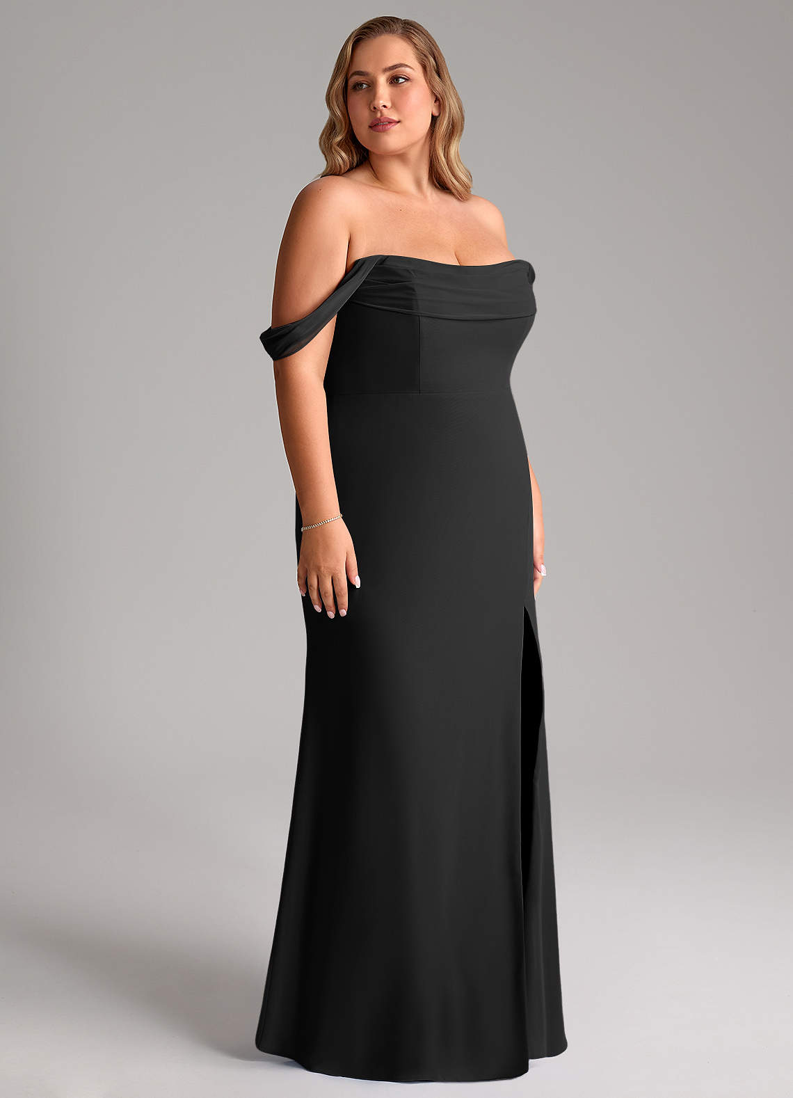 Azazie Saige Vestidos de damas de honor Vestido de Negro de Gasa de Corte en A Convertible con Vestidos sin tirantes image11