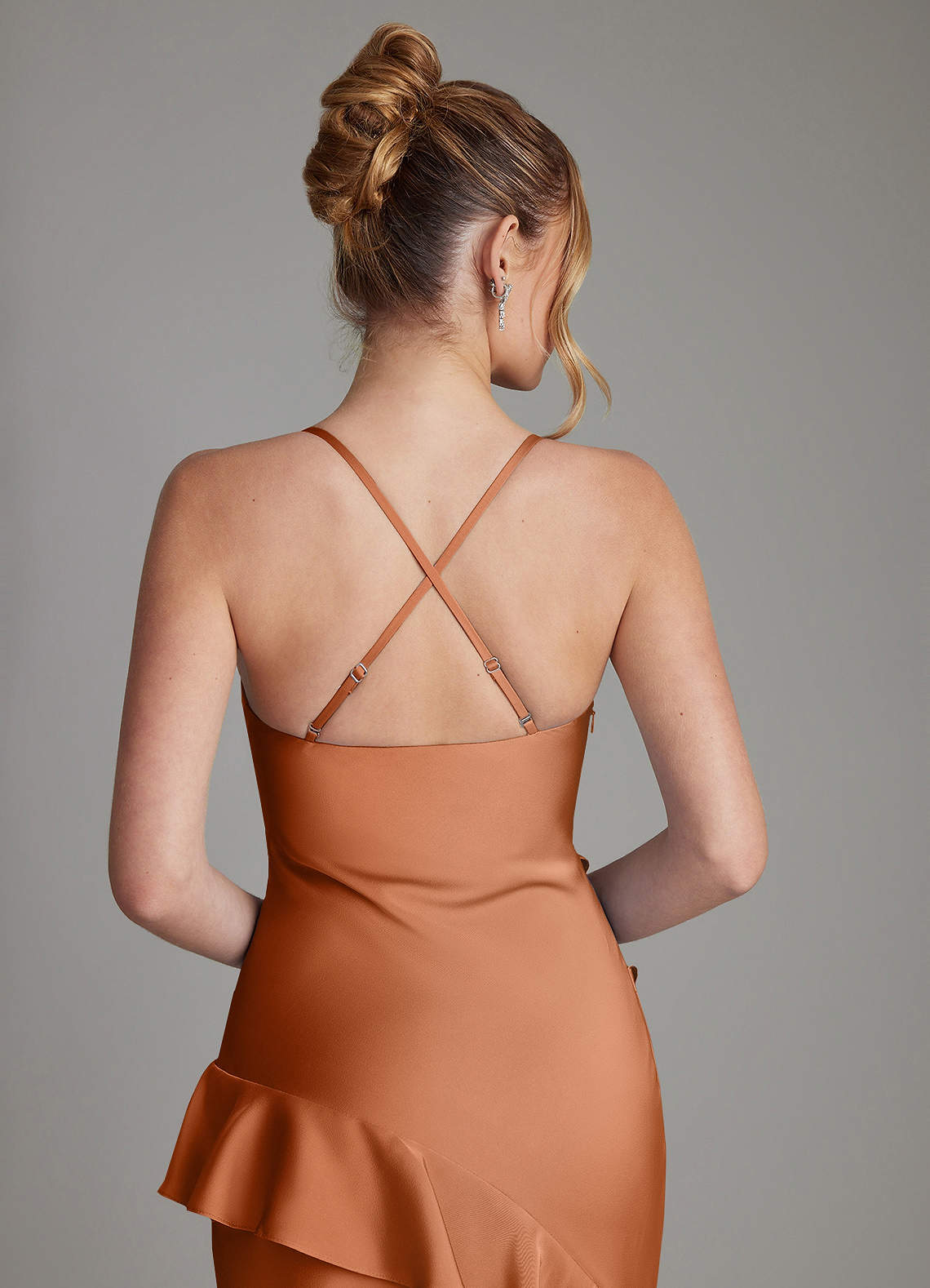 Azazie Jayda Robes de demoiselle d'honneur Robe Trapèze en Satin extensible Rayé Cuivre image5