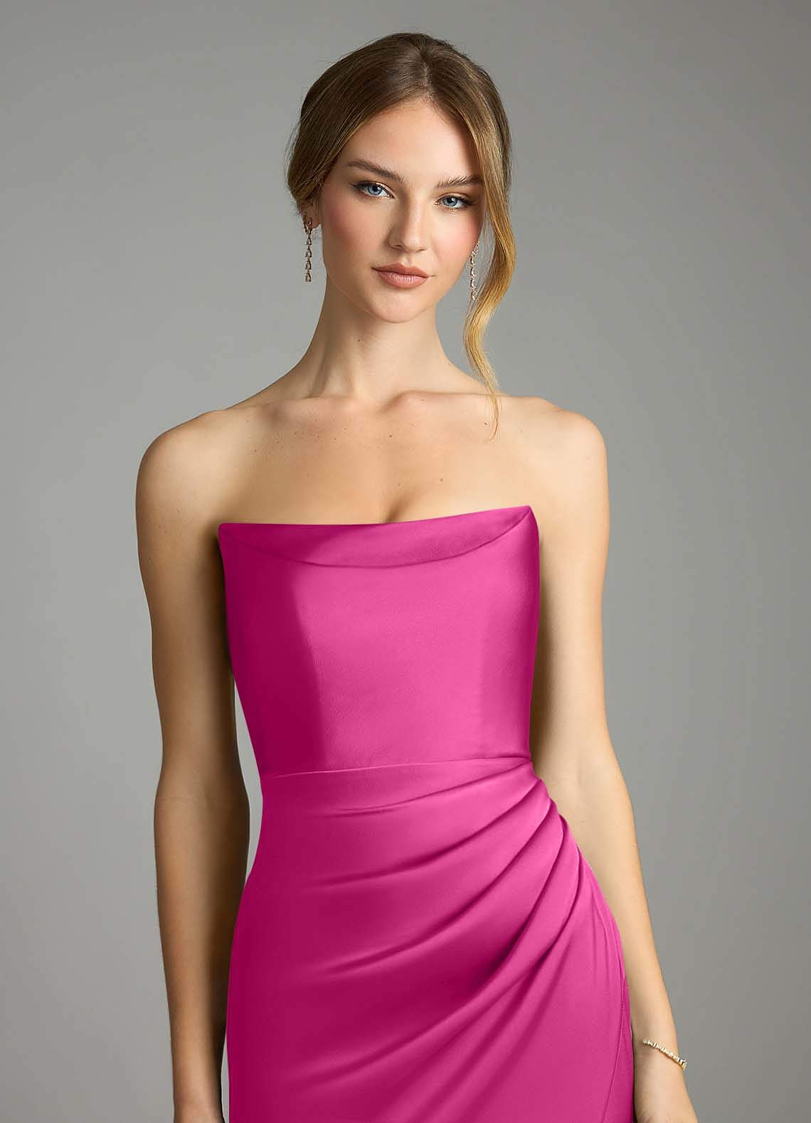 Azazie Leonis Vestidos de damas de honor Vestido de Fucsia de Satén Elástico de Corte Sirena Convertible con Plisado image3