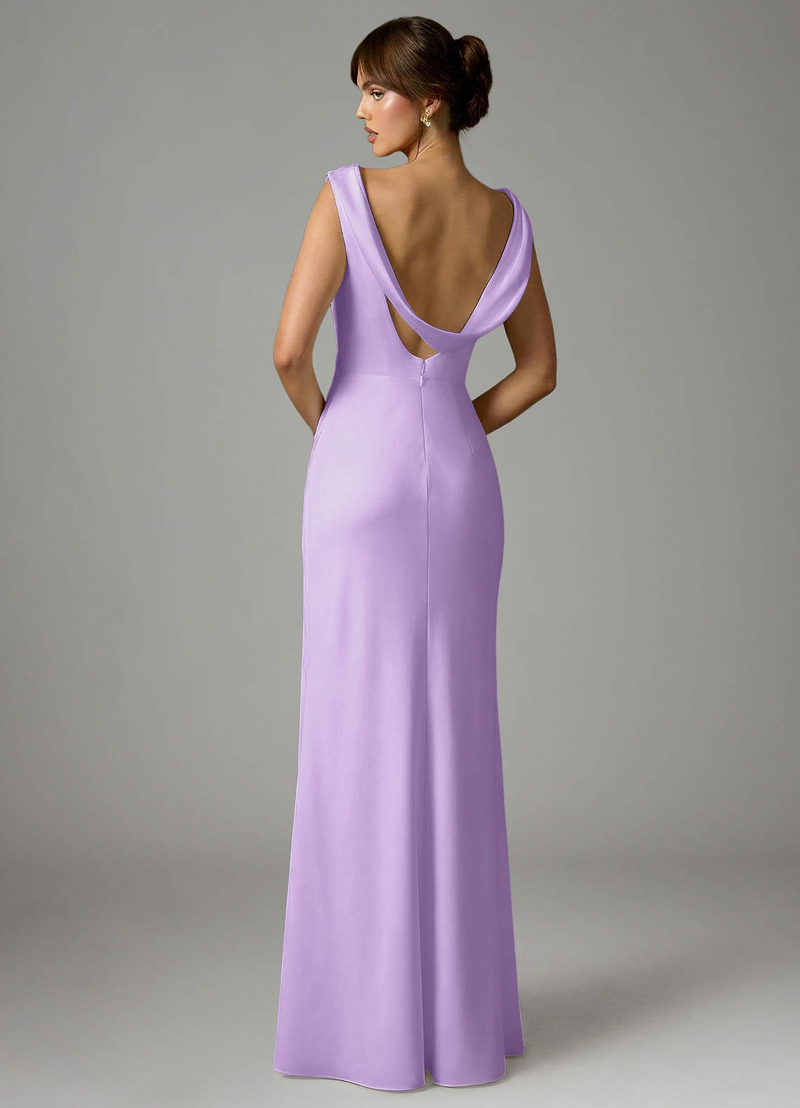 Azazie Kieryn Robes de demoiselle d'honneur Robe Sirène en Satin extensible Plissée Lilas image4