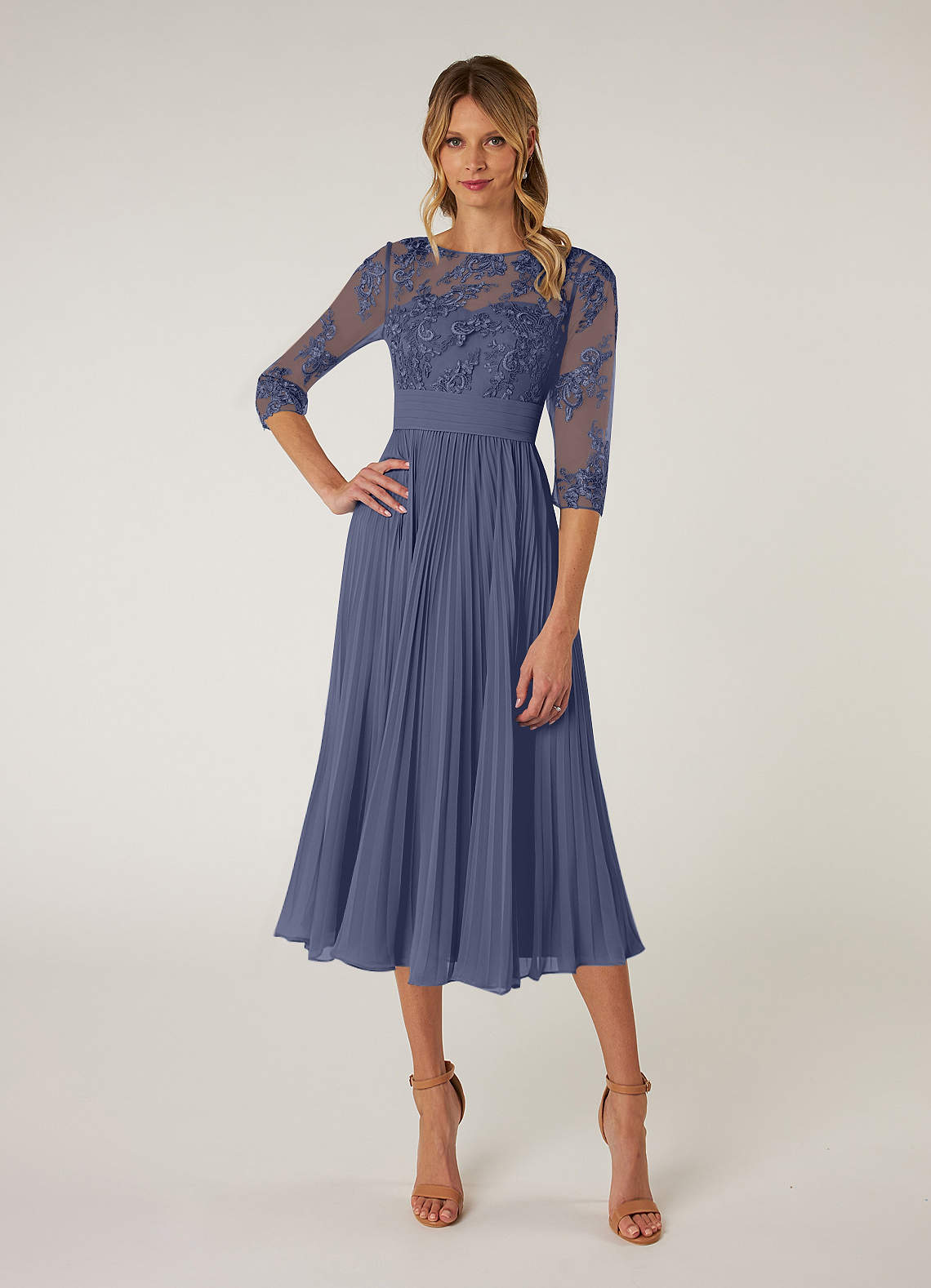 Azazie Tutu Mère de la mariée Robes Robe Trapèze en Mousseline de soie Col bateau Dentelle Bleu Orageux image1