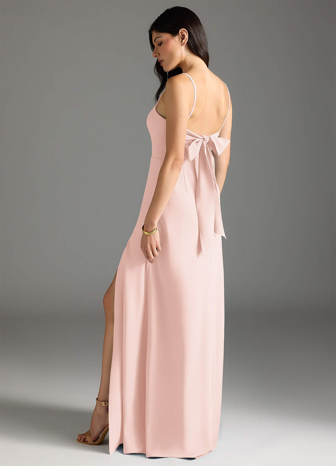 Azazie Melia Essayer des robes à la maison Robe Trapèze en Crêpe Élastique Arc Rose Pâle image1