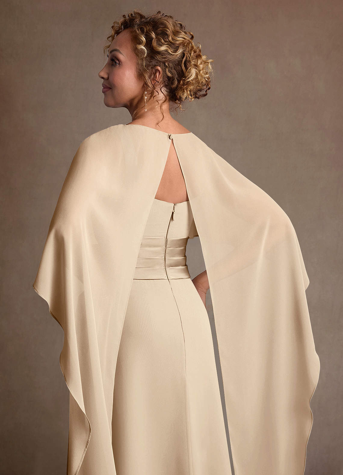 Azazie Marilla Mère de la mariée Robes Robe Trapèze en Mousseline de soie Plissée Champagne image6