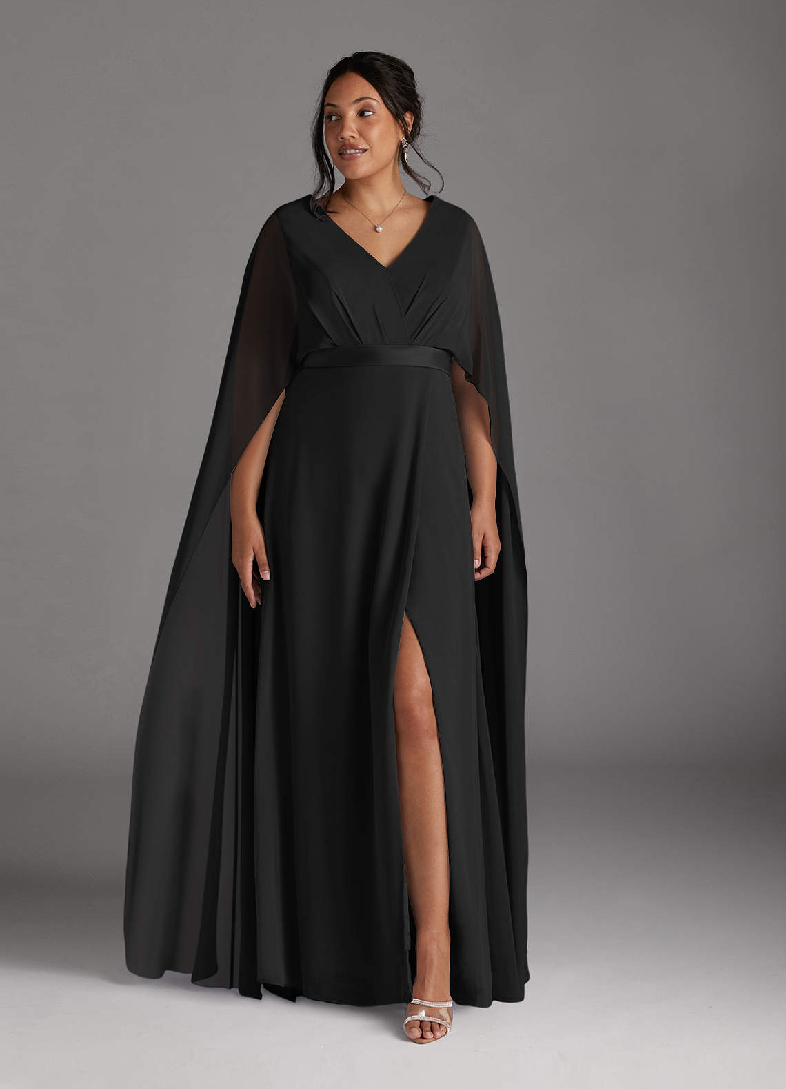 Azazie Isa Kleider für die Brautmutter A-Linie V-Hals Gefaltet Chiffon Kleid Schwarz image8
