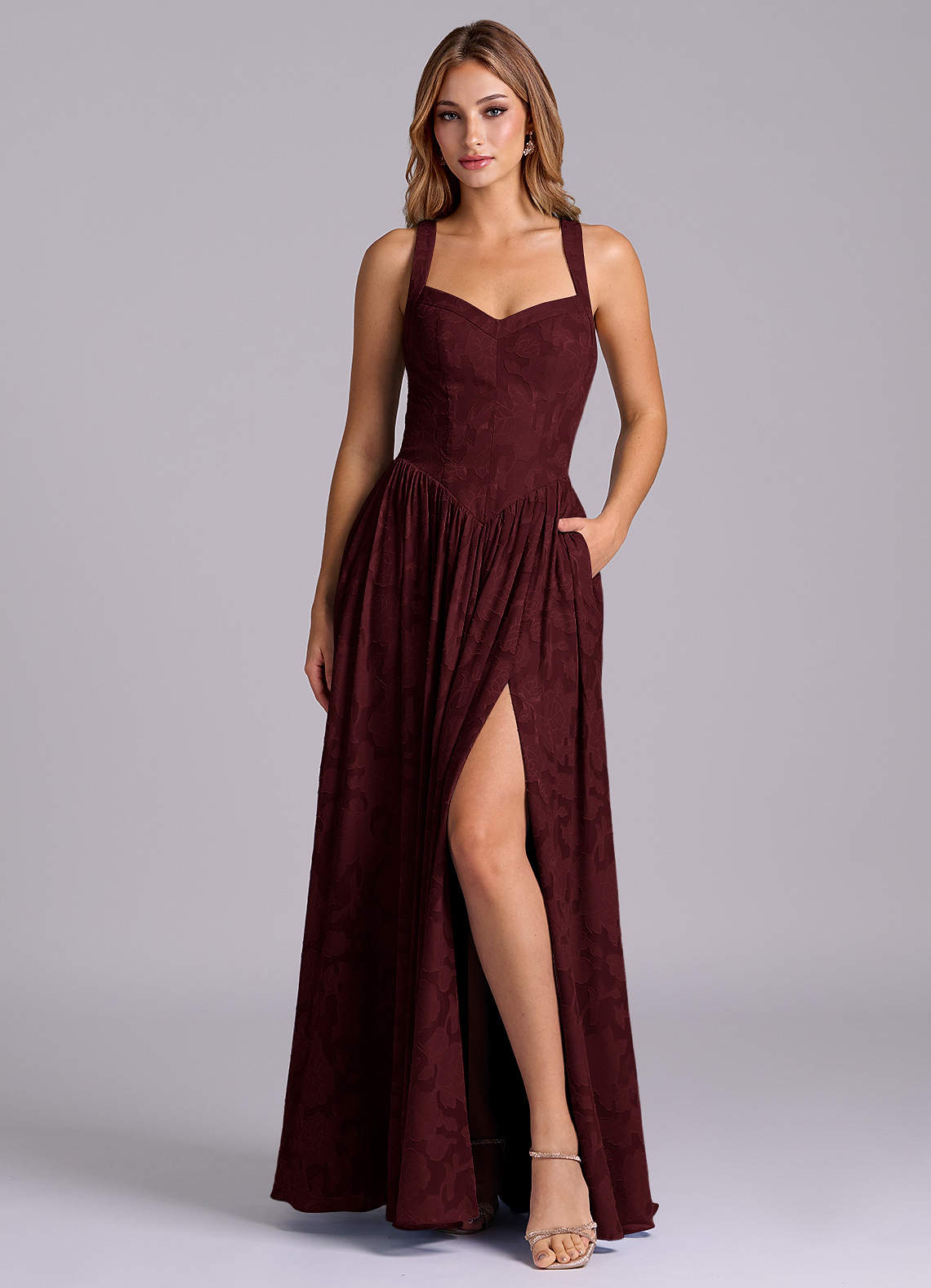 Azazie Francis Brautjungfernkleider A-Linie Korsett Blumen-Burnout Kleid Cabernetrot image1