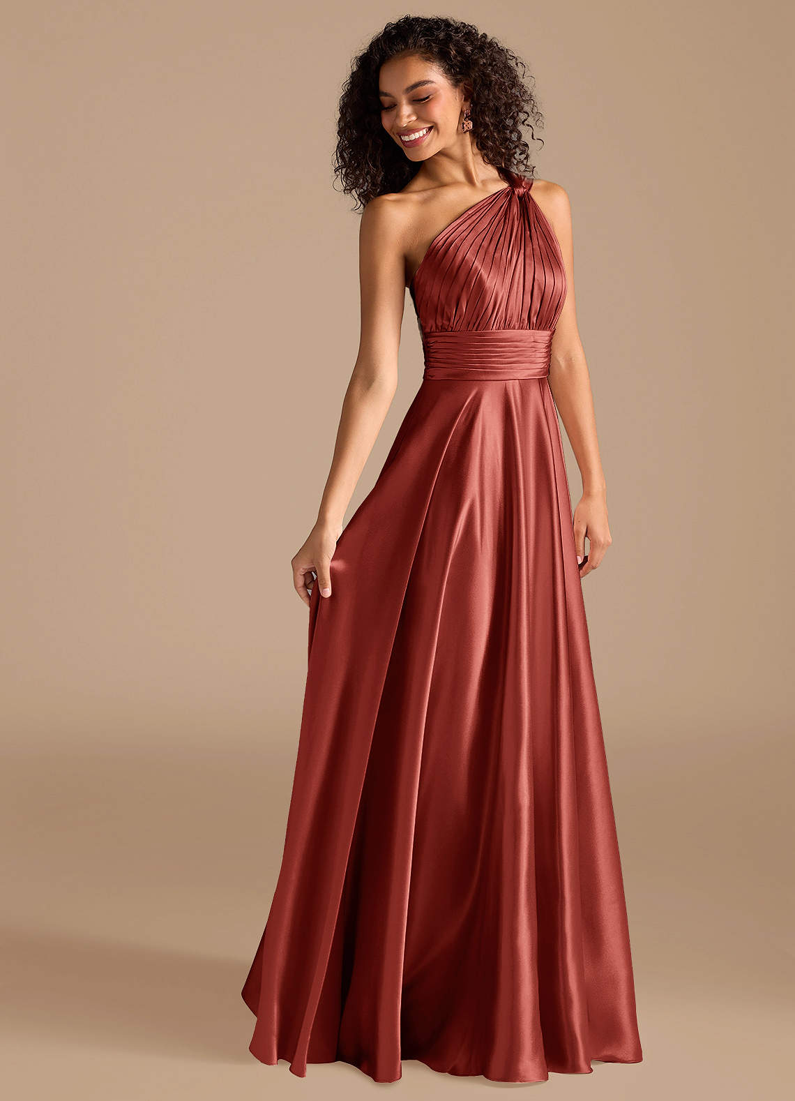 Azazie Charlize Robes de demoiselle d'honneur Robe Trapèze en Satiné métallisé Une épaule Terracotta image5