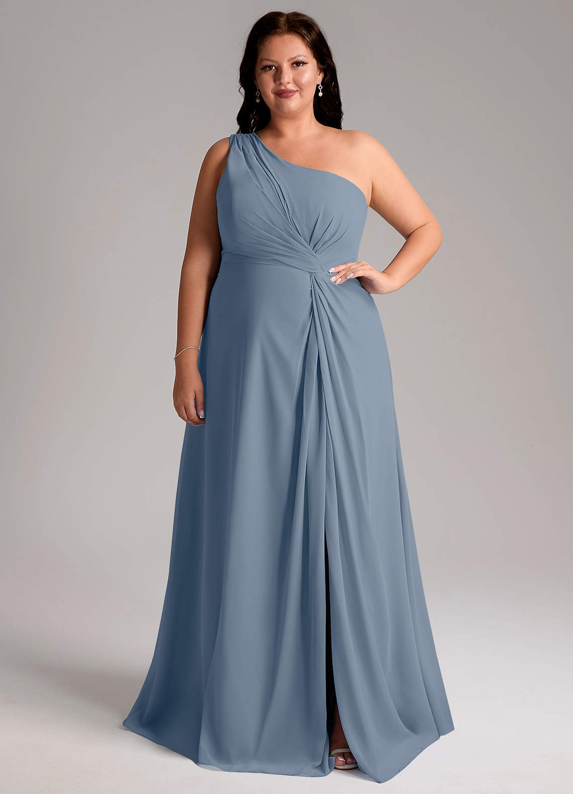 Azazie Brooke Robes de demoiselle d'honneur Robe Trapèze en Mousseline de soie Ue épaule Violet Crépusculaire image1