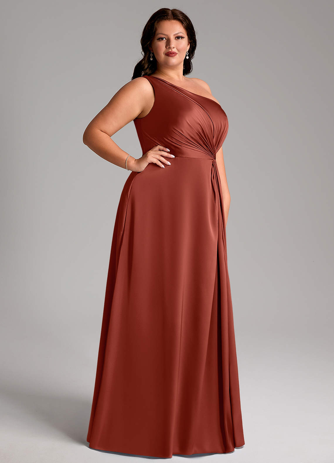Azazie Brooke Vestidos de madrinha de casamento Vestido Terracota de Cetim elástico de Linha A com Um ombro image9