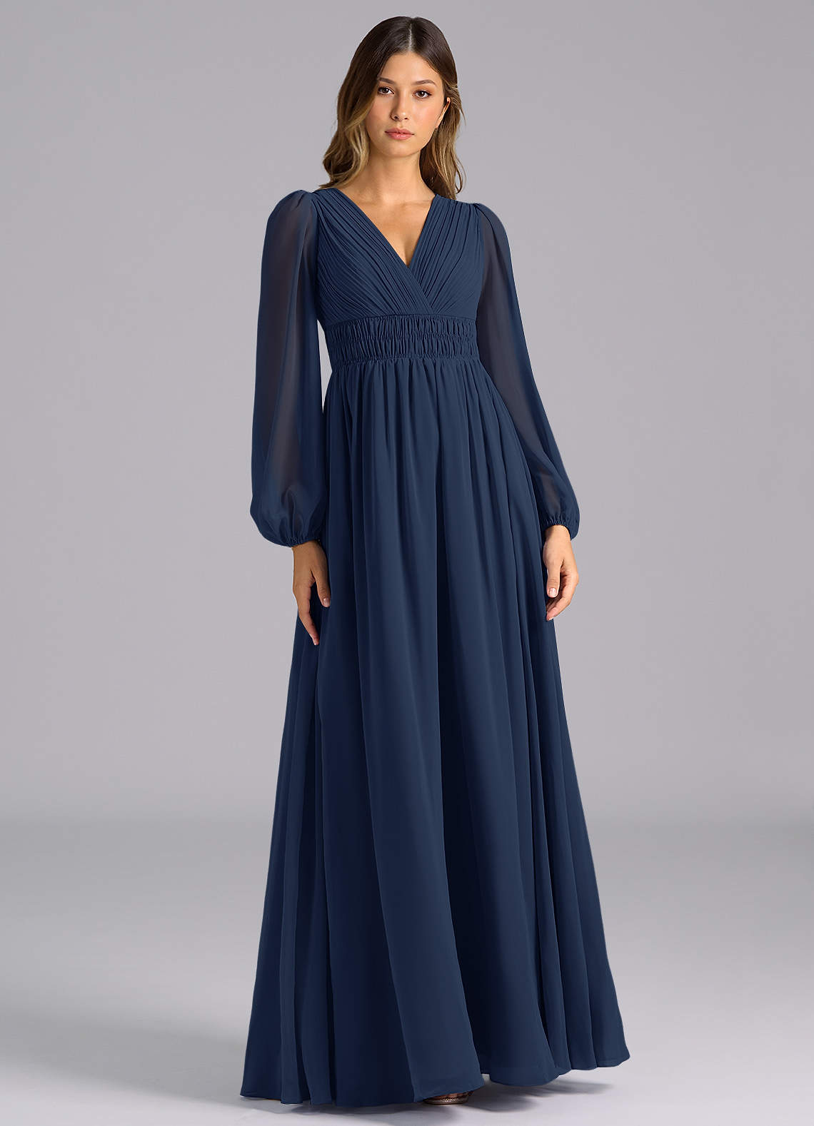 Azazie Palerma Robes de demoiselle d'honneur Robe Trapèze en Mousseline de soie Manche longue Bleu Marine Foncé image1