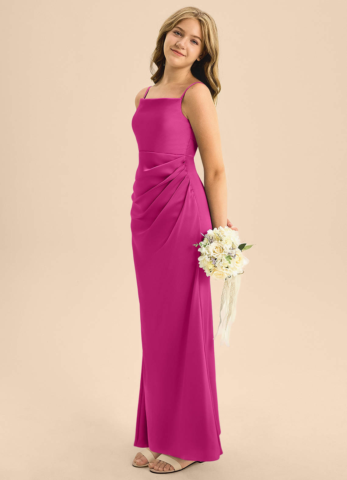 Azazie Renna Junior Vestido de Fucsia de Satén Elástico de Corte en A con Plisado image1