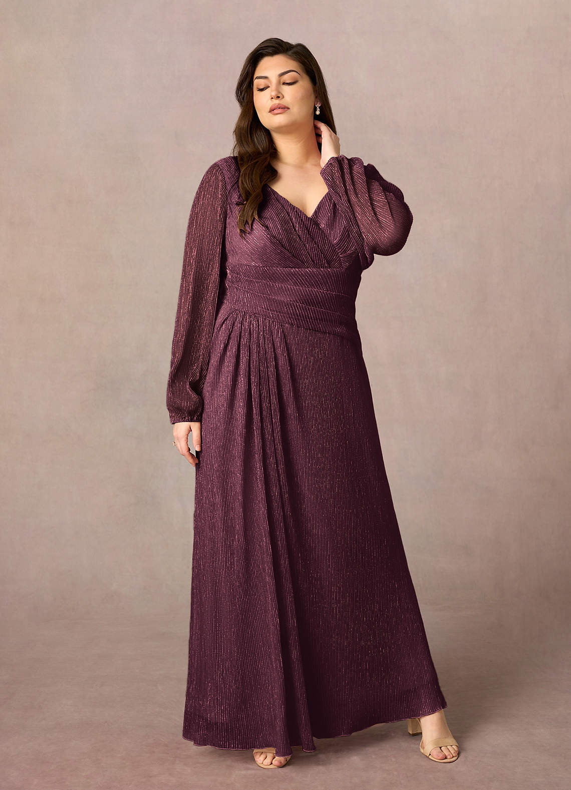 Upstudio Winslow Mother of the Bride Dresses Mulberry A-Line V-Neck Pleated Metallic Mesh Dress image8