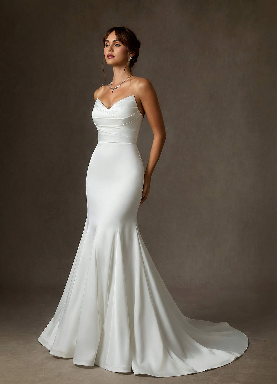 Azazie Lanelle Robes de mariée Robe Sirène en Crêpe Dos Satin Blanc De Diamant image3