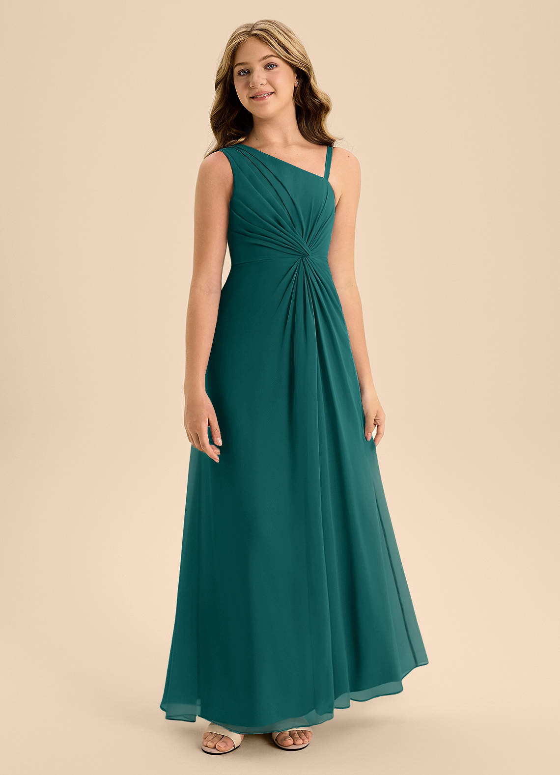 Azazie Brooke Junior Abito A-Line in Chiffon Spacco Laterale Verde Pavone image4
