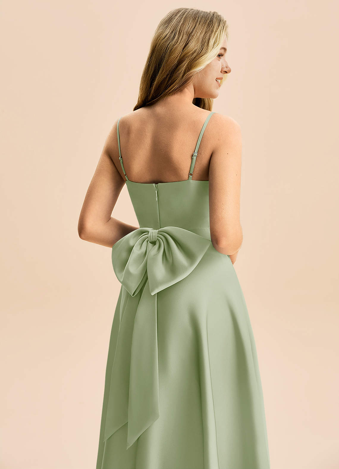 Azazie Rumi Junior A-Line Plisseret Stræk satin Gulv-længde Junior brudepige Kjole image5