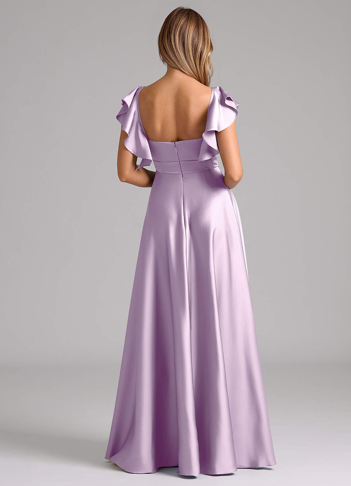 Azazie Leilani Robes de demoiselle d'honneur Robe Trapèze en Satin extensible Rayé Frostiges Flieder image1