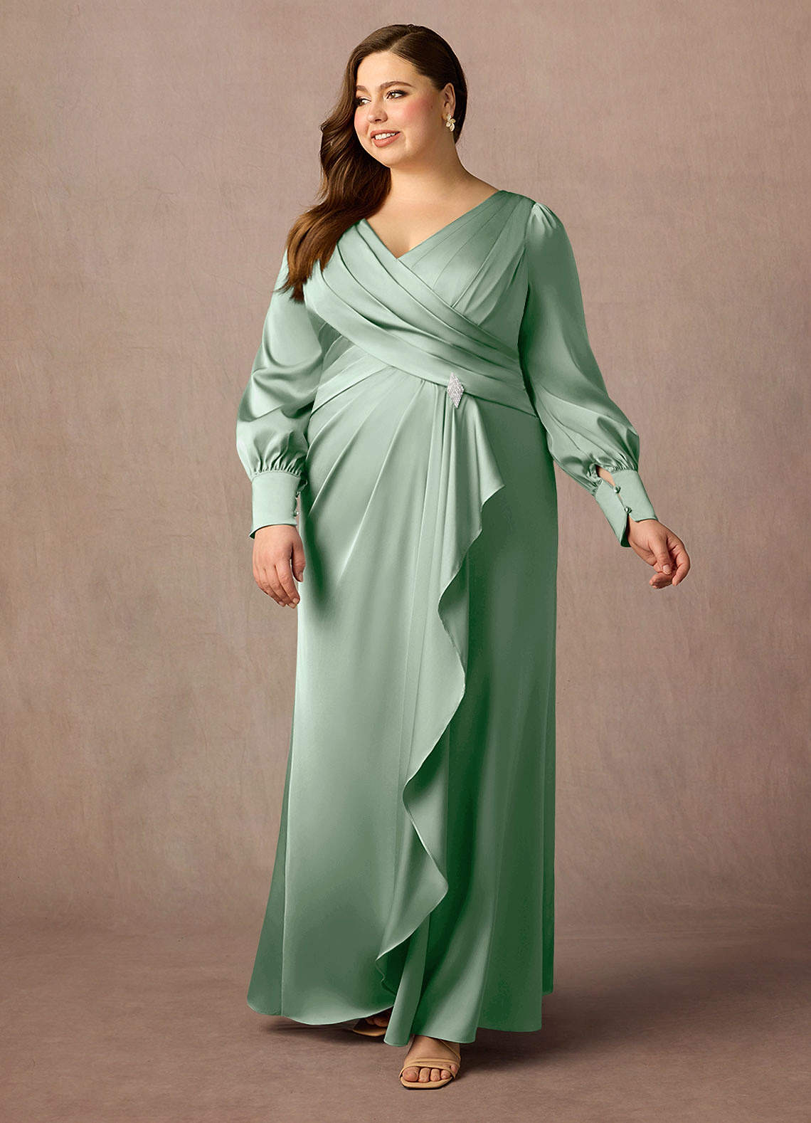 Azazie Petrina vestidos de madre de la novia Vestido de Agave de Satén Elástico de Corte Sirena con Plisado image1