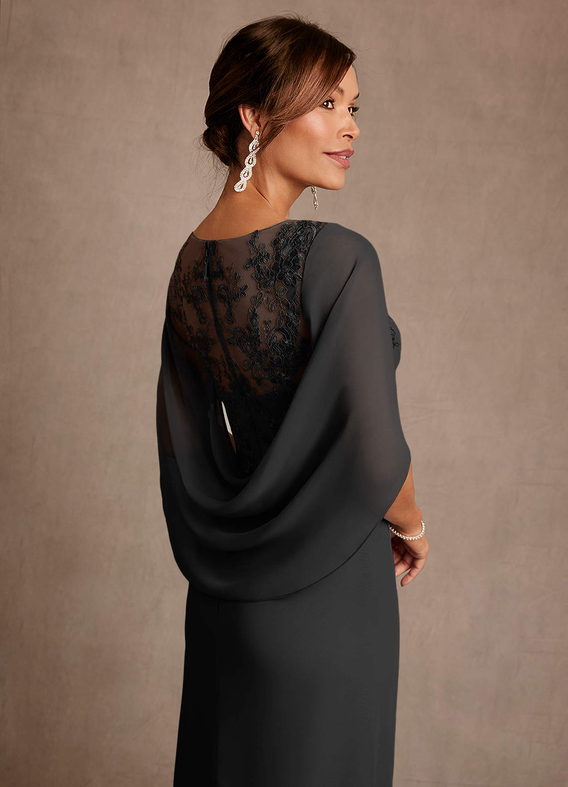 Azazie Santa Clara Mère de la mariée Robes Robe Trapèze en Dentelle Noir image5