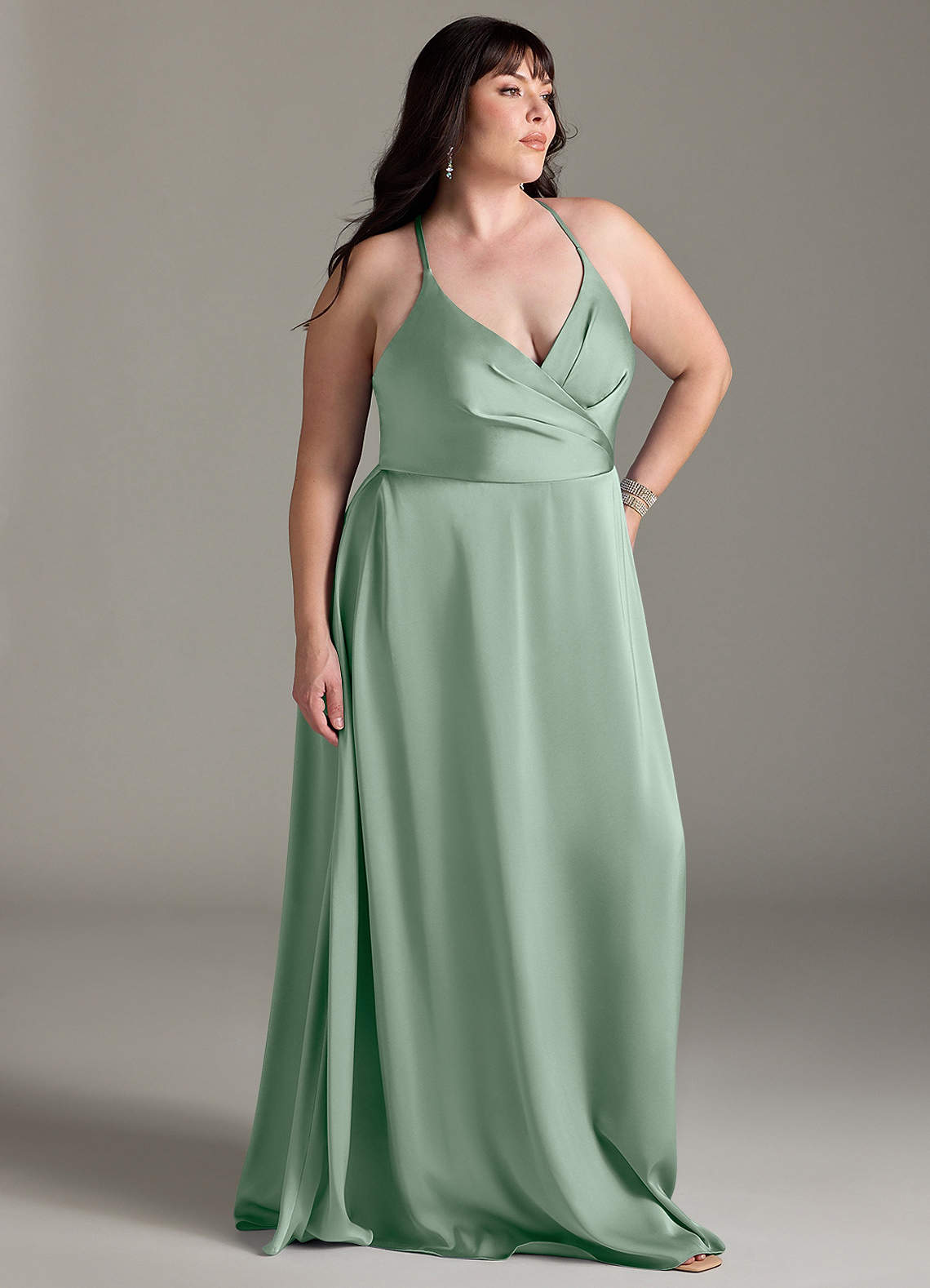 Azazie Davis Jurken voor thuis passen Jurk van Stretch Satijn met A-Lijn Geplooid Agave image8