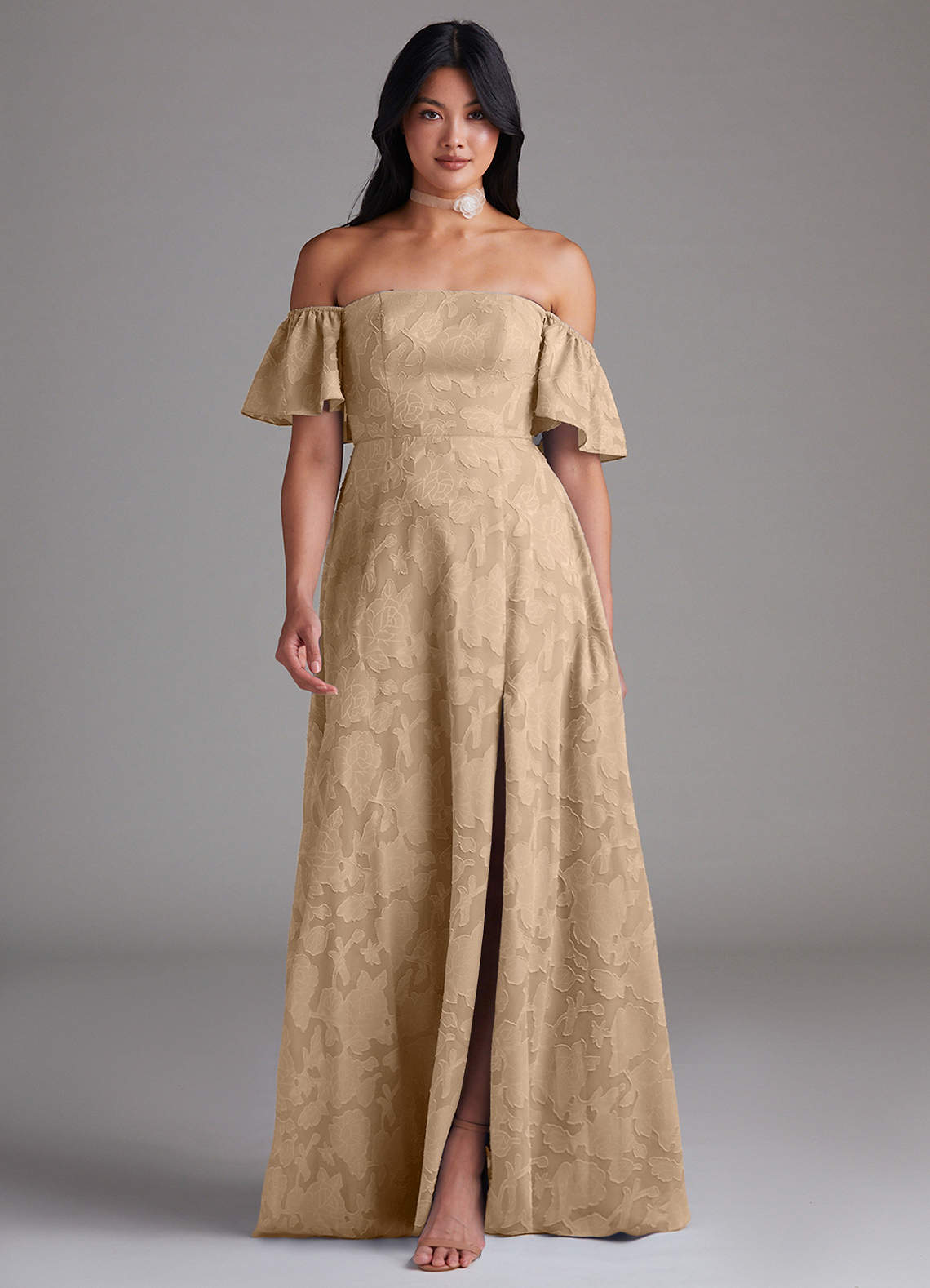 Azazie Sue Robes de demoiselle d'honneur Robe Trapèze Convertible en Blumen-Burnout Épaule décolletée Champagne image1