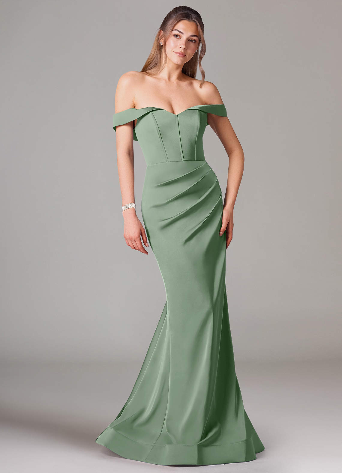 Azazie Everly Vestidos de damas de honor Vestido de Matcha de Satén Elástico de Corte Sirena Convertible con Vestidos sin tirantes image1