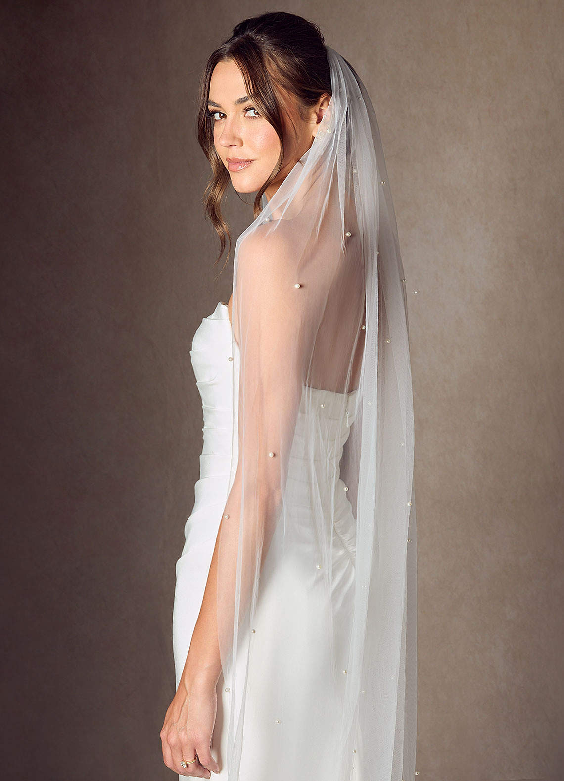 front Jenna Pearl Waltz Length Veil