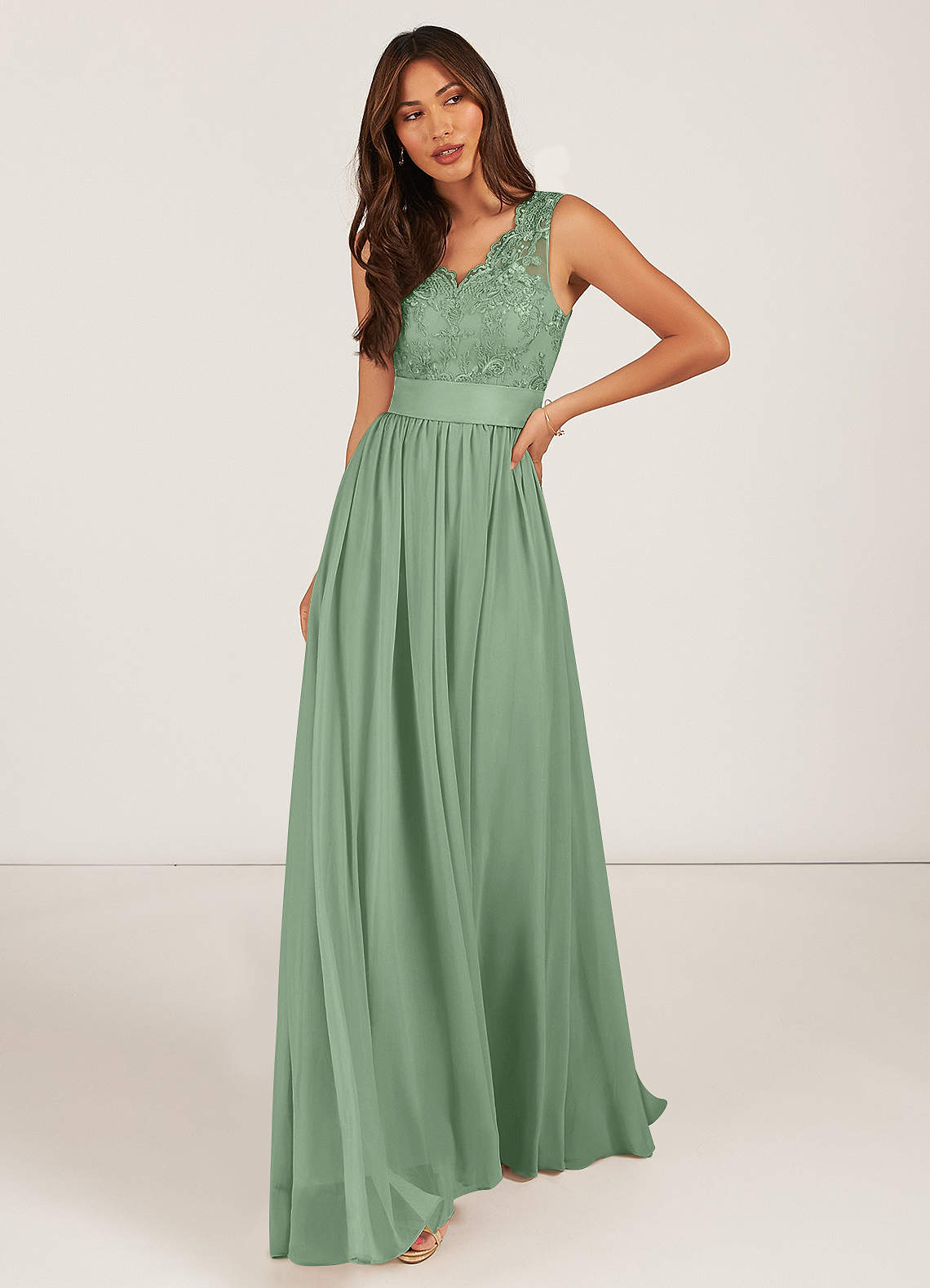 Azazie Gertrude Robes de demoiselle d'honneur Robe Trapèze en Mousseline de soie Dentelle Matcha image1