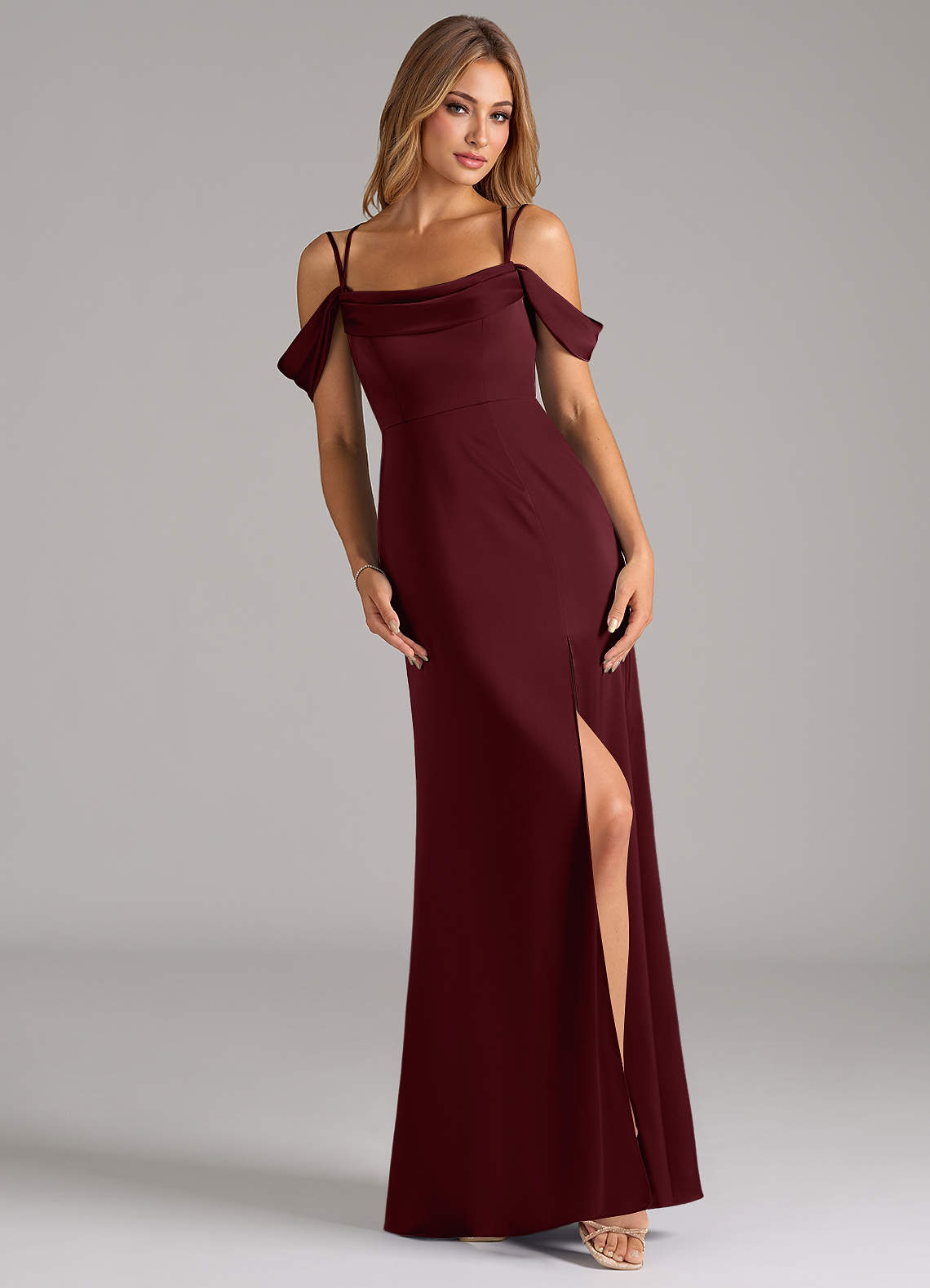 Azazie Callan Brautjungfernkleider Wandelbar A-Linie Plissee Stretch-Satin Kleid Cabernetrot image1