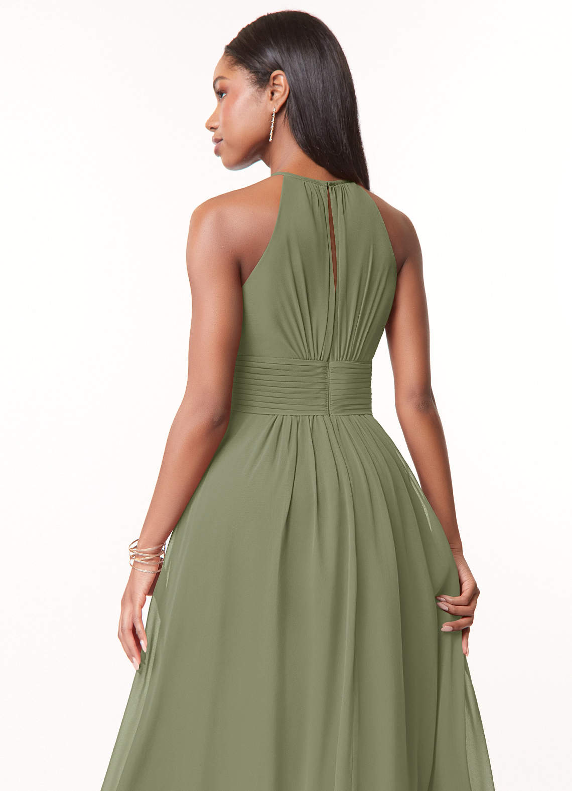 Azazie Bonnie Vestidos de damas de honor Vestido de Pistacho de Gasa de Corte en A con Cuello de pico fruncido image3