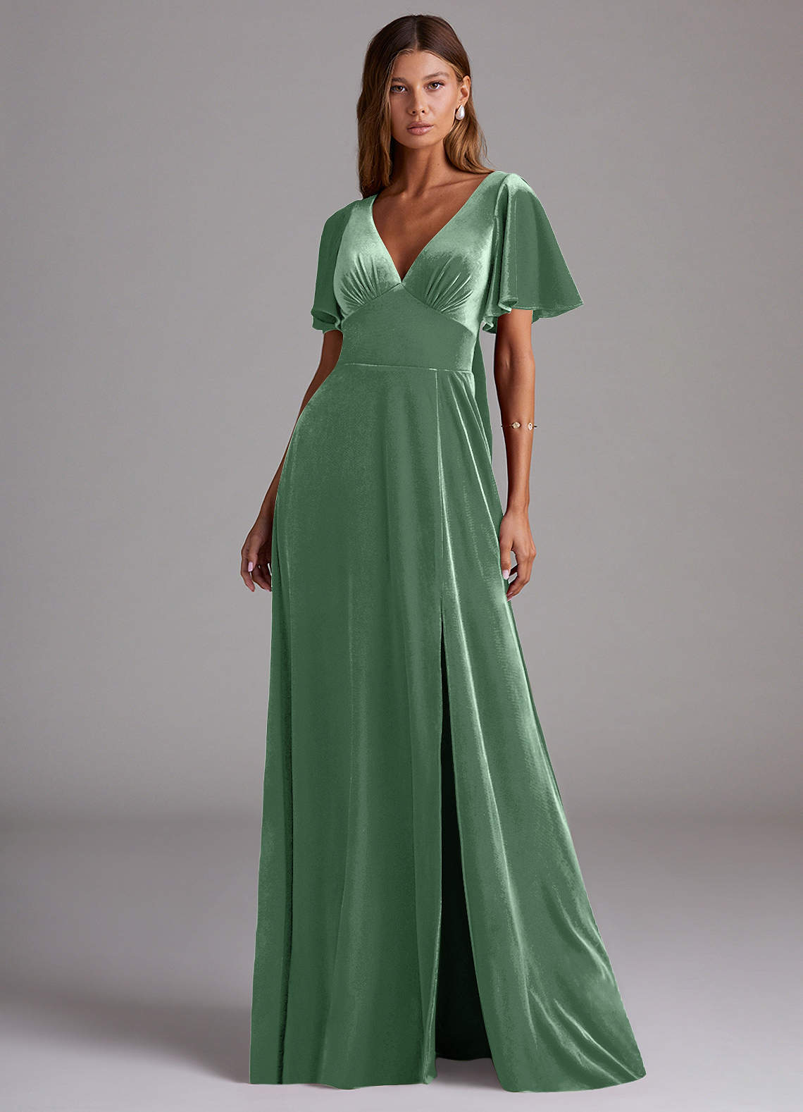 Azazie Kimber Robes de demoiselle d'honneur Robe Trapèze en velours avec poches Eucalyptus image3