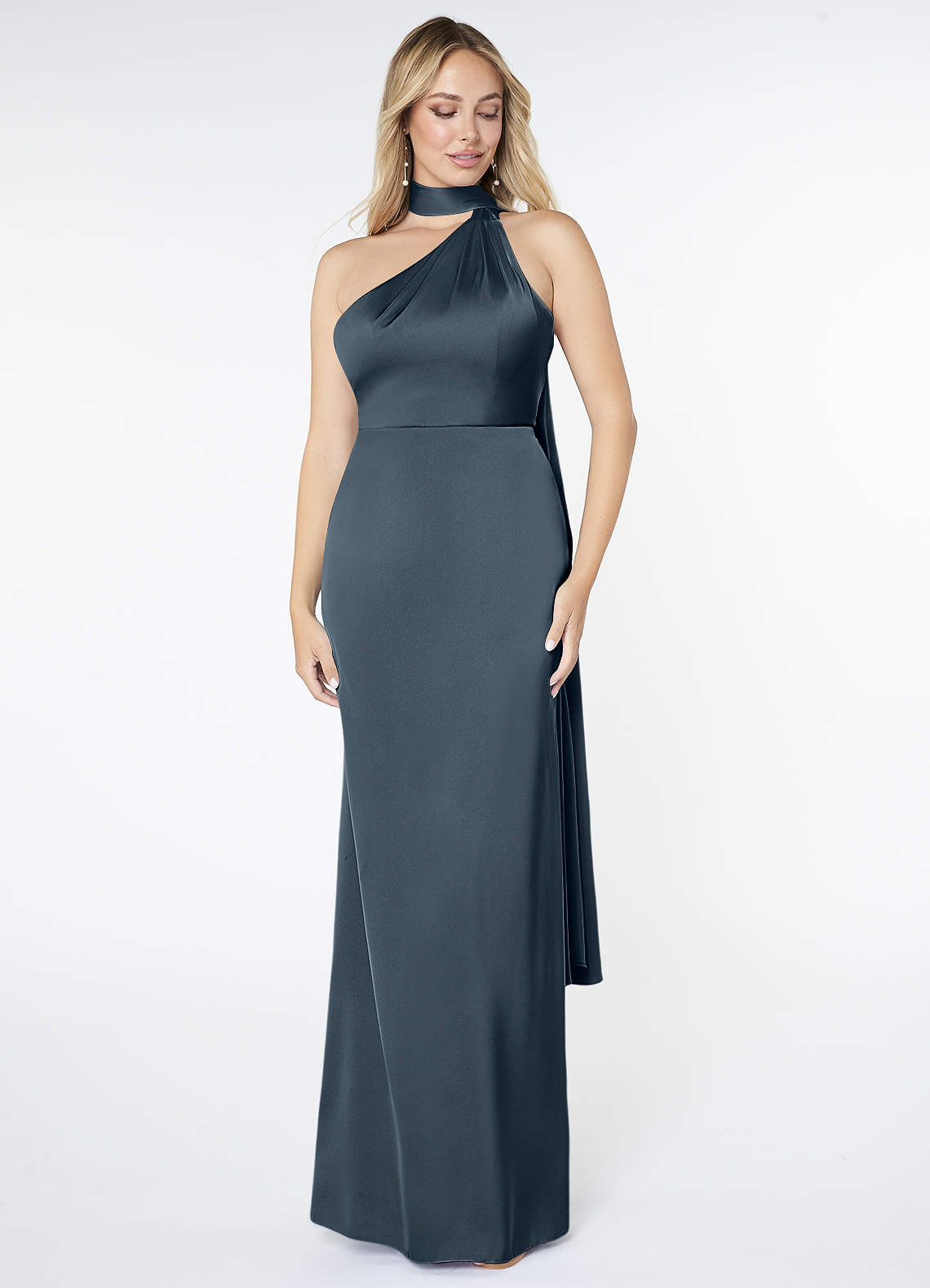 Azazie Kaylani Robes de demoiselle d'honneur Robe Sirène en Satin extensible Col Haut Violet Crépusculaire image1