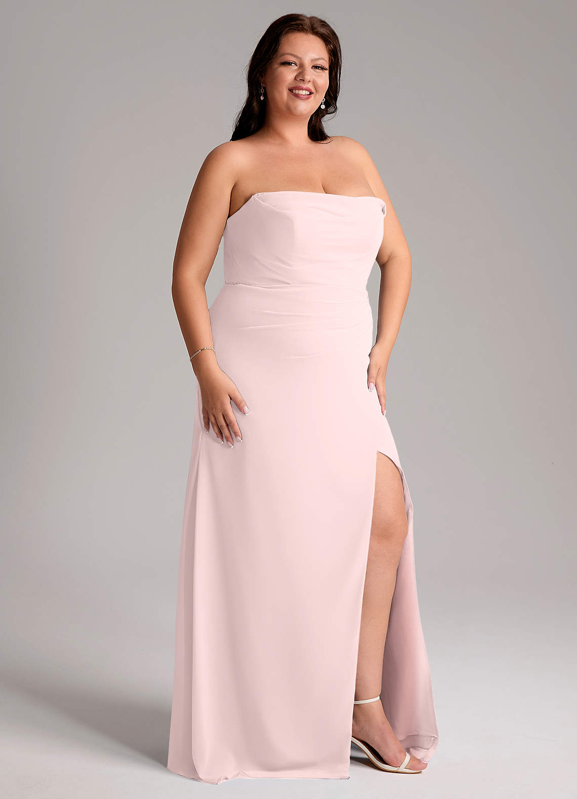 Azazie Leonis Vestidos de damas de honor Vestido de Rosa Rubor de Gasa de Corte Recto Convertible con Sin tirantes image13