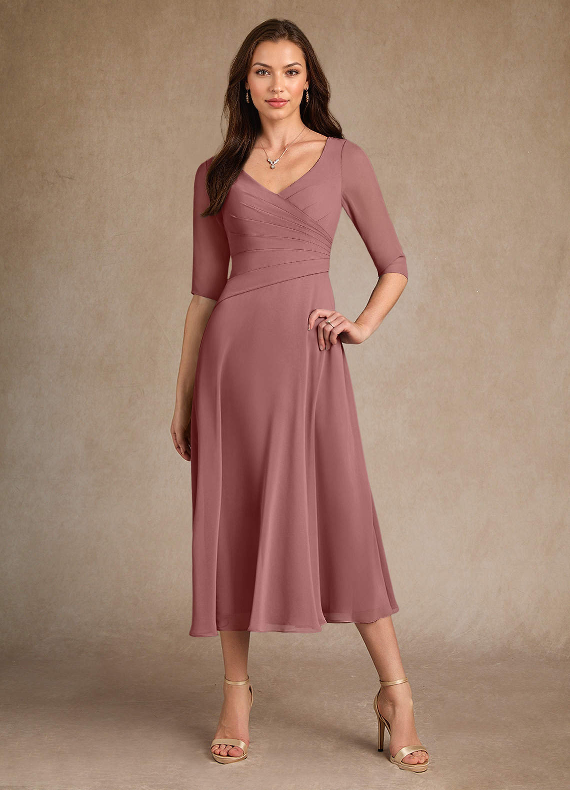 Azazie Durant vestidos de madre de la novia Vestido de Rosa Del Desierto de Gasa de Corte En A con Plisado image3