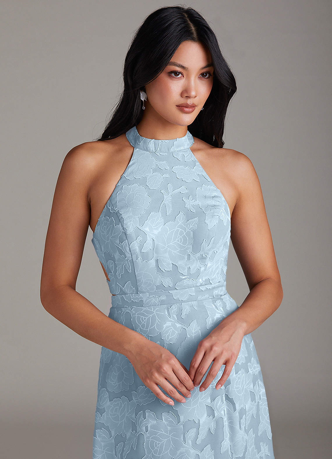 Azazie Clarice Robes de demoiselle d'honneur Robe Trapèze en Blumen-Burnout Fente Latérale Bleu Ciel image4