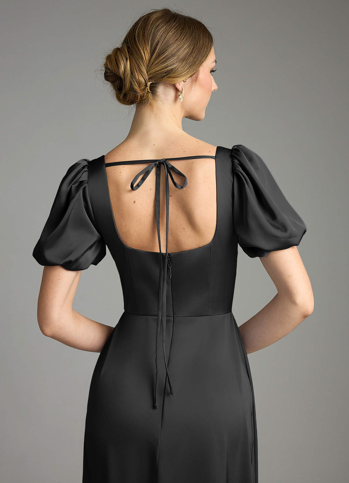 Azazie Fyona Vestidos de madrinha de casamento Vestido Preto de Cetim elástico de Linha A com Plissado image7